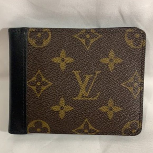 Louis Vuitton Other - Louis Vuitton Brown and Black Gaspar M93801 Wallet